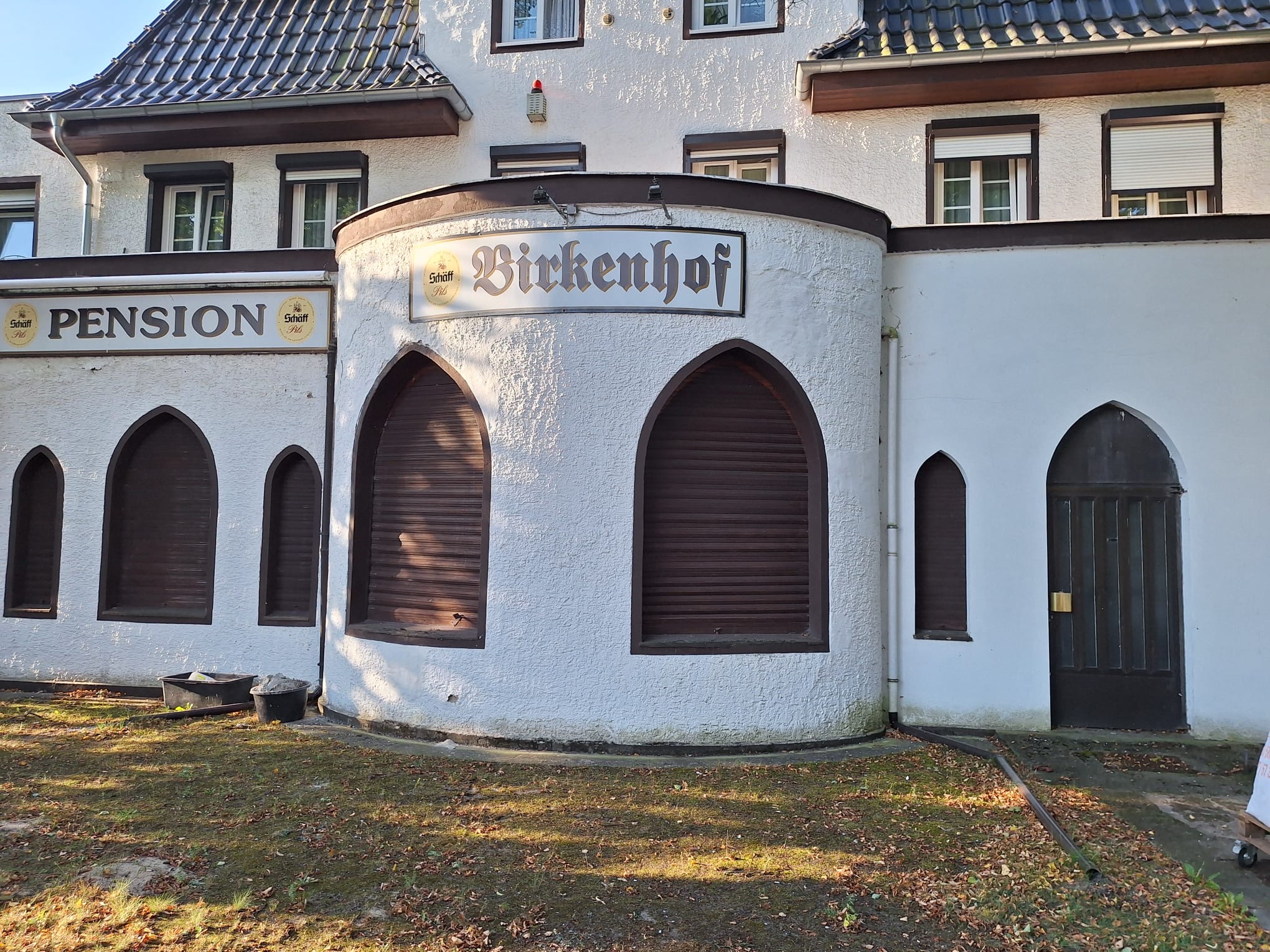 Gebäude Fassadensanierung - Vor der Renovierung