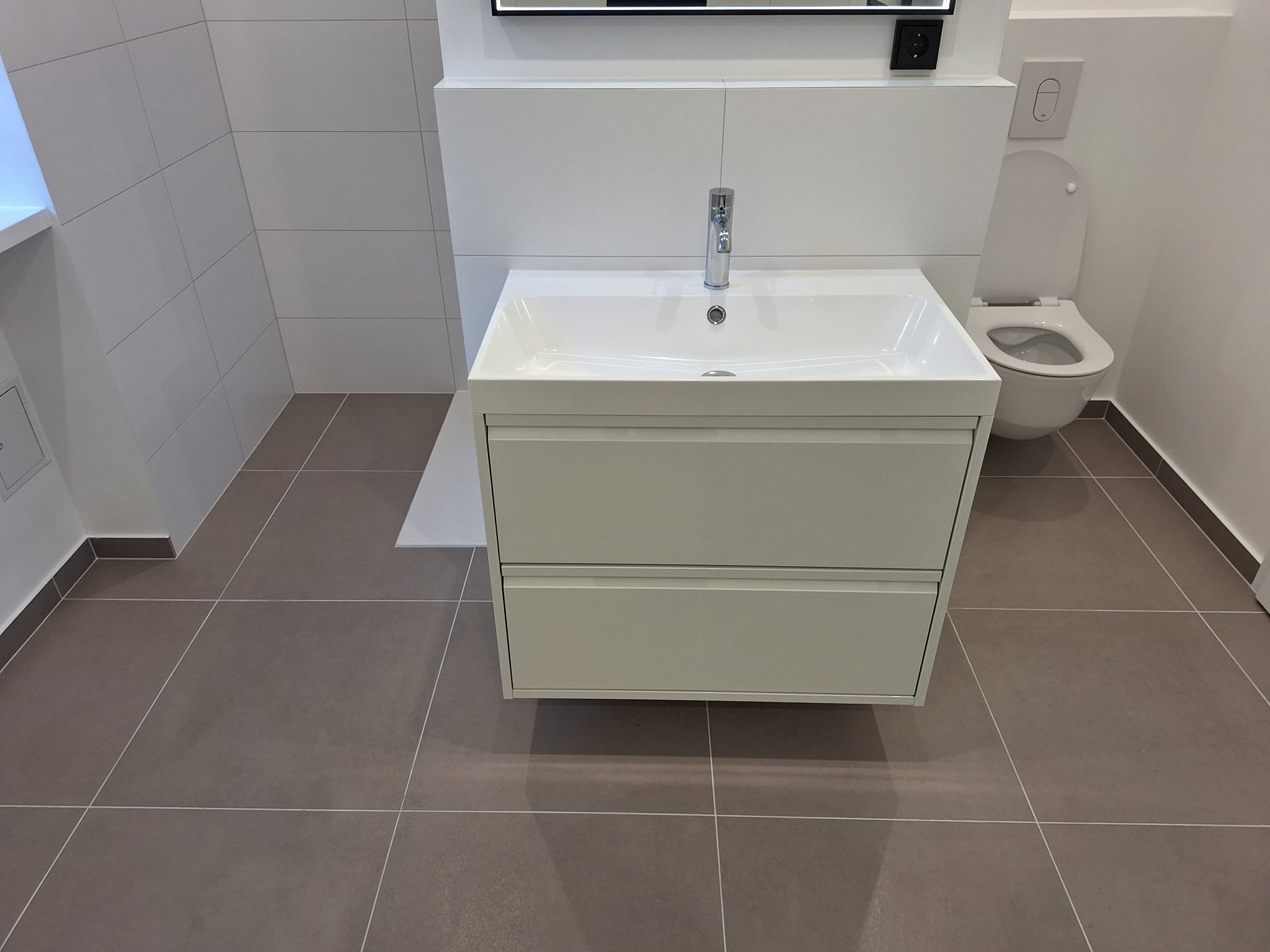 Luxus Badezimmer Komplettsanierung - Nach der Renovierung